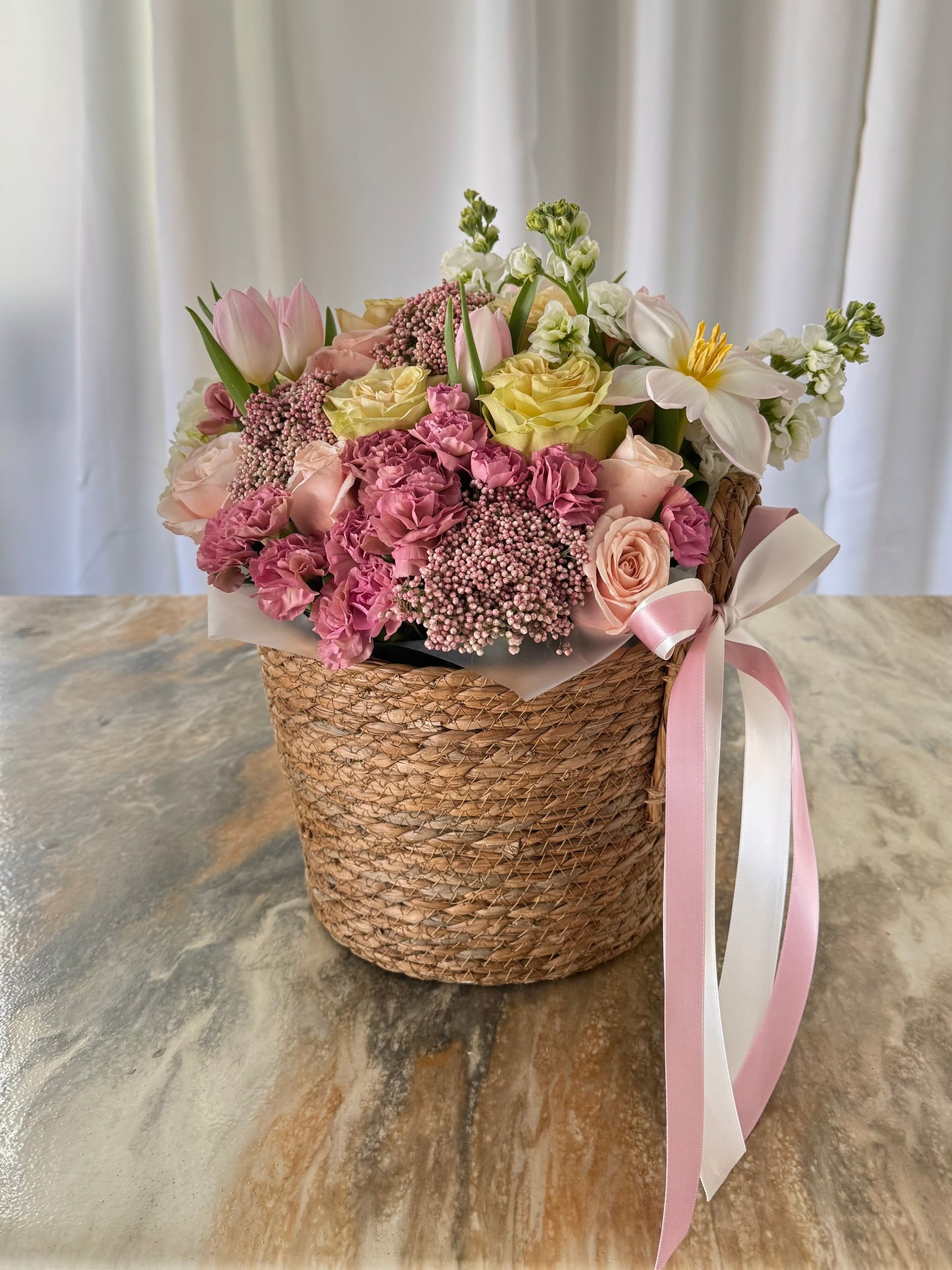 Deluxe Signature Bloom Basket